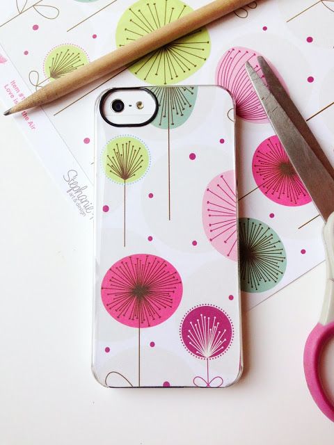 DIY artistic phone case with the help of  paper 