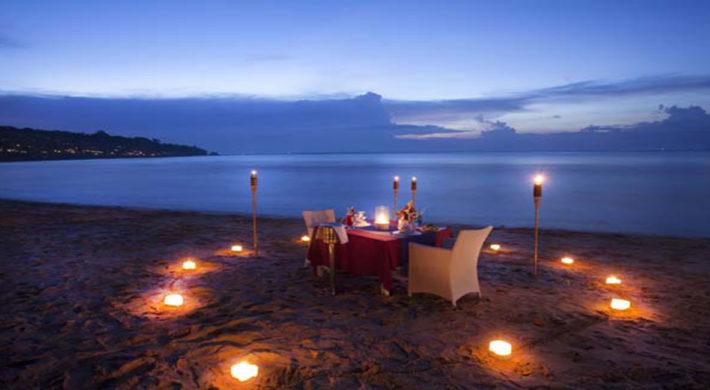 Romantic beech setup for couples on their honeymoon in Bali
