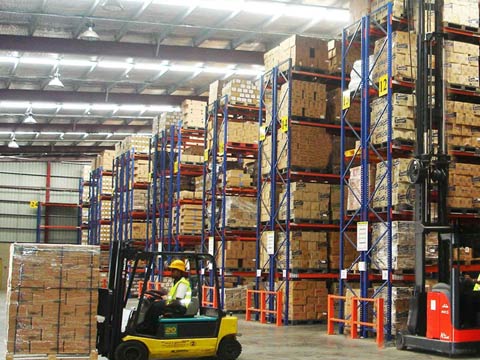 Managing labor is essential for running a successful warehouse